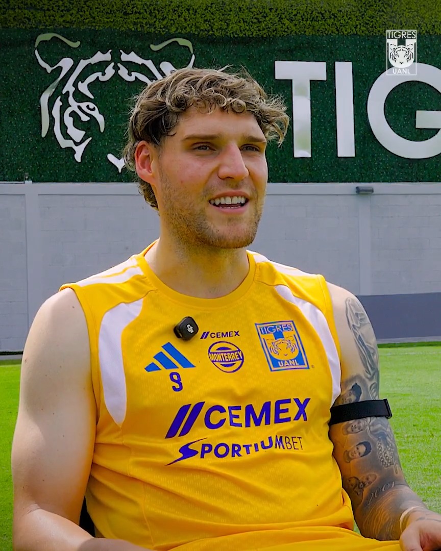 🎙️🐯 Enamorado del Volcán, de la hinchada de Tigres y llegar aquí para cumplir un sueño. Disfruta la entrevista y conoce a fondo a nuestro jugador uruguayo, Emiliano Gómez. Video completo aquí: ➡️