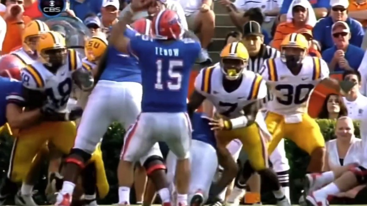 2️⃣0️⃣ years ago, the Tim Tebow jump pass happened 🤯 Florida Gators Football