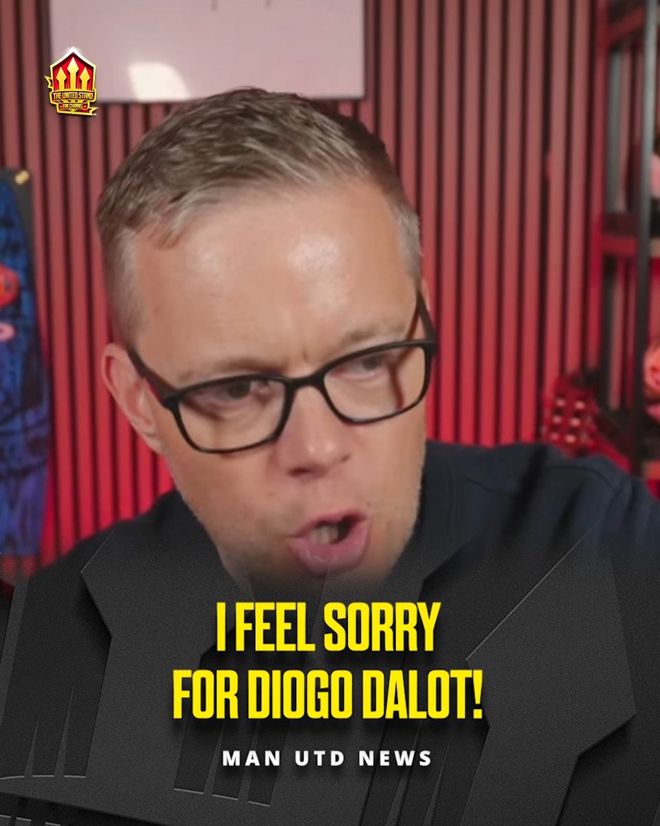 "It's a little bit like asking ME to play right-back!" 🤣 Would you rather have Goldbridge or Dalot at right-back? #mufc