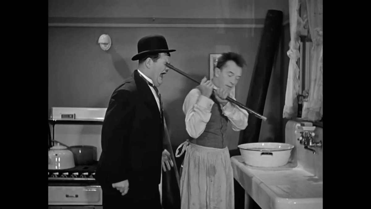“Its enough to make a grown man burst out crying!” #LaurelAndHardy