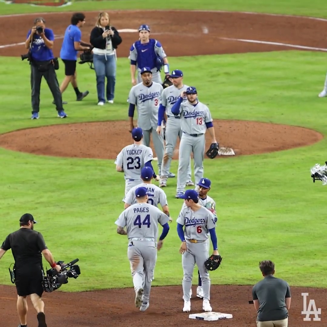 Victory formation! #NLDS