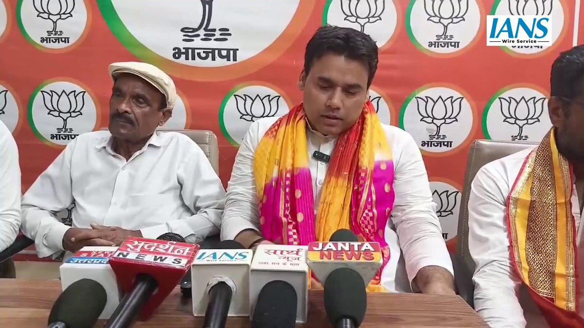 BJP UP Secretary Ankur Sharma: 🗣️ “Rahul Gandhi talks about SIR, but it began just 18 months ago. > Congress hasn’t ruled UP for 30 years, MP for 20, Gujarat for 30 🤣 Don't worry about names being removed. Worry about Congress being ERASED"