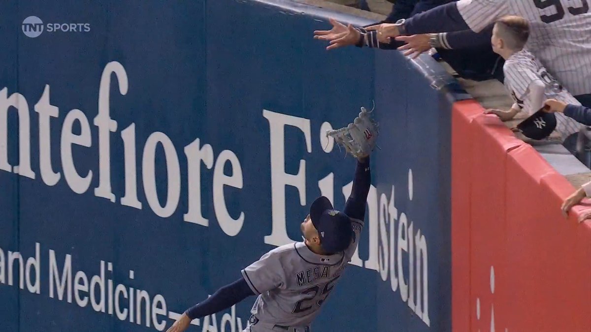After replay review, the Yankees pull within a run on Anthony Volpe's RBI double!