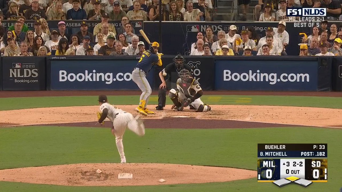 Brewers score first in Game 4 Garrett Mitchell RBI single