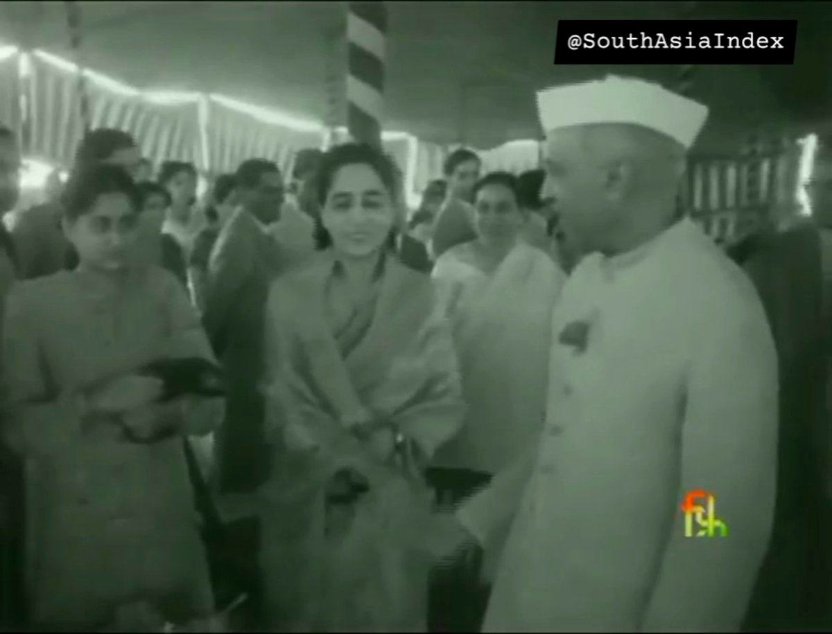 🎥 1950: Indian Prime Minister Pandit Nehru arrives in Karachi for a two days official visit of Pakistan. Pandit Nehru was warmly welcomed by Pakistan Prime Minister Liaquat Ali Khan and his wife Raana Liaquat Ali Khan. Pandit Nehru was given a Grand Dinner by PM Liaquat, attended by more than 700 persons in Karachi.