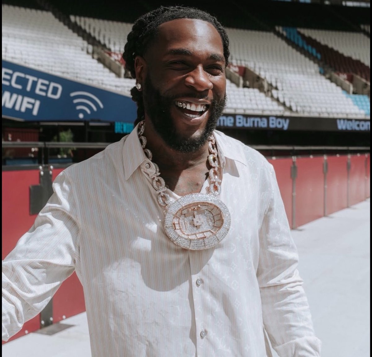 BREAKING: BURNA BOY MAKES HISTORY AS THE FIRST AND ONLY AFRICAN ARTIST TO OWN AN INGAME RADIO WITH AFROBANK FM ON GTA6! 🎮