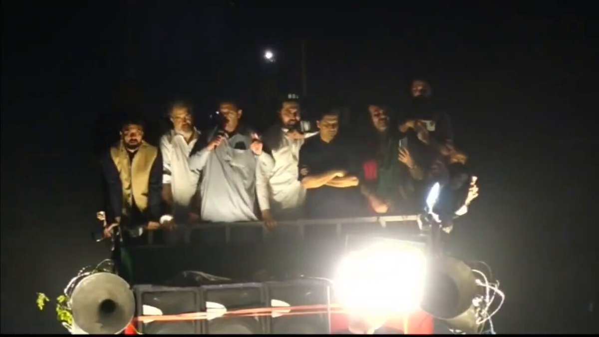 آپ کے چیف منسٹر کو یہ دھمکی دی گئی ہے کہ اگر آپریشن نہیں کرو گے، تو ہم صوبے میں گورنر راج لگا کر آپ کع نااہل کریں گے اگر ہمارے چیف منسٹر کو آپ نے چھیڑا، تو ہم آپ کے ساتھ وہ کریں گے کہ آپ کو سمجھ بھی نہیں آئے گی جنید اکبر آن فائر 🔥