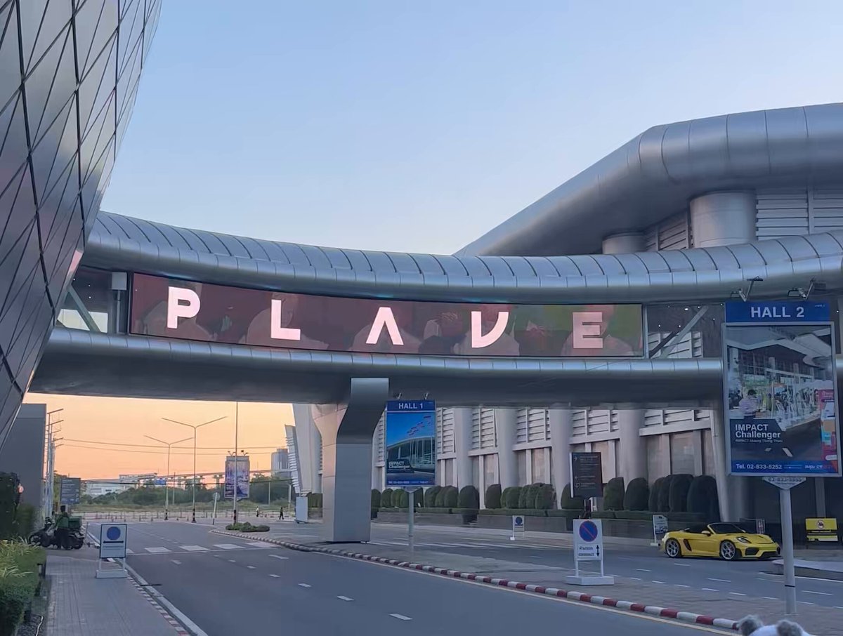 LED ดีมากกกกกก 🥺💙💜🩷❤️🖤 #TtoAProjectTH #KEEP_IT_MANIC_in_Bangkok #2026_PLAVE_World_Tour_in_Bangkok