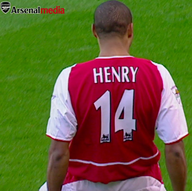 Thierry Henry’s knee slide has to be in the GOAT tier. His statue outside the Emirates Stadium &amp; multiple players emulating it since, even now, says it all. 🐐🇫🇷 What is your favourite ever Arsenal goal celebration, Gooners? 🤔