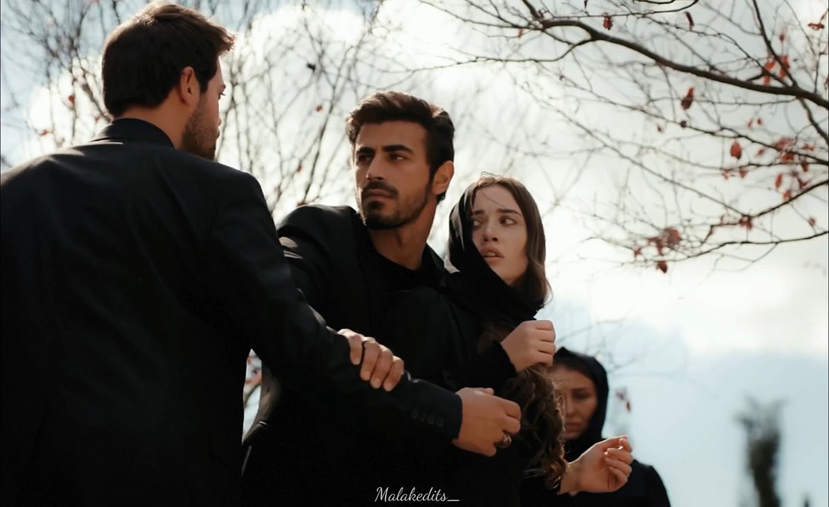 Does he know you call me when he sleeps?❤️‍🔥 #Arafta • #Merteş