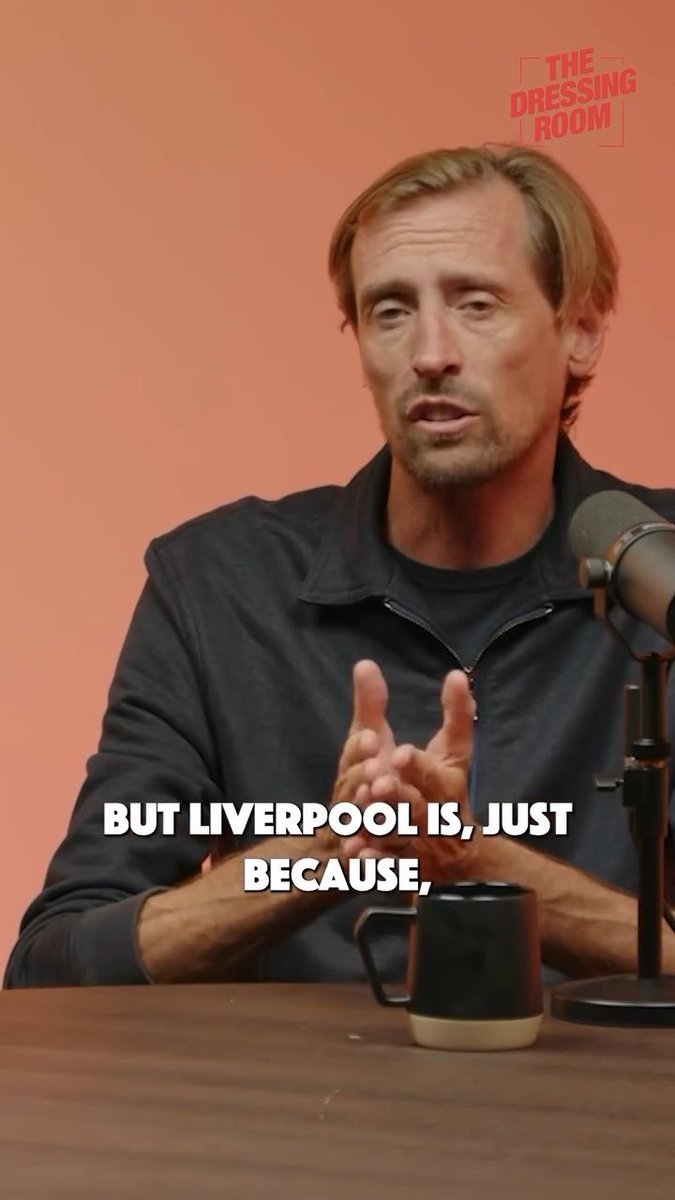 🗣️ Peter Crouch recalls his time at Liverpool and what the city means to him: "Once you play for a club like that, I think it never leaves you." ❤️ 🎥 The Dressing Room Podcast