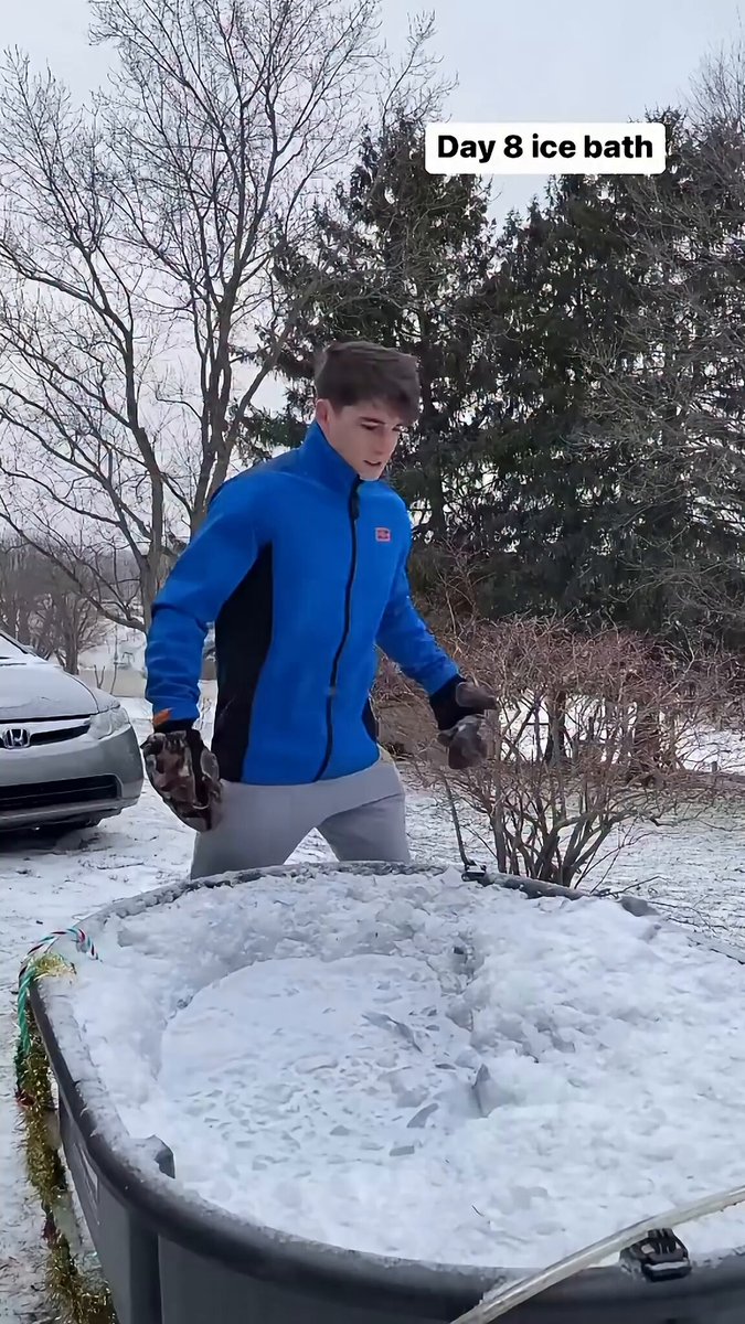 Daft Fit Lad ..... Fuck He is HOT !!!! 🍆💦🍆💦..... N Dat Looks FKN COLD ..... Awesome Bro !!!!! 🥶🥶🥶🥶🥶
