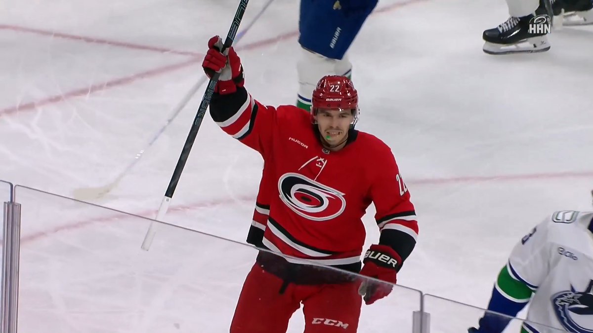 ✅ Shorthanded goal ✅ Power-play goal ✅ Even-strength goal Stank's first hatty was a pretty one
