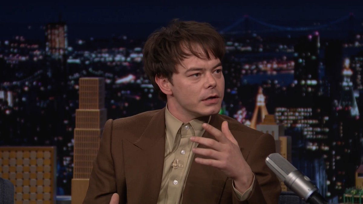 Charlie Heaton thinks he gave England the "kiss of death" when carrying the ball out for the FIFA World Cup semifinals 😭 #FallonTonight