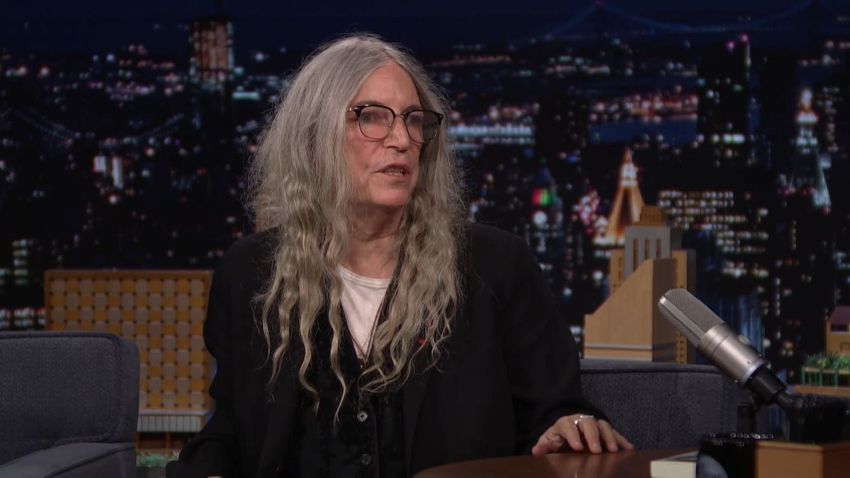 Patti Smith chose the cover photo for her memoir Bread of Angels because it was taken “at a very optimistic time” in her life. #FallonTonight