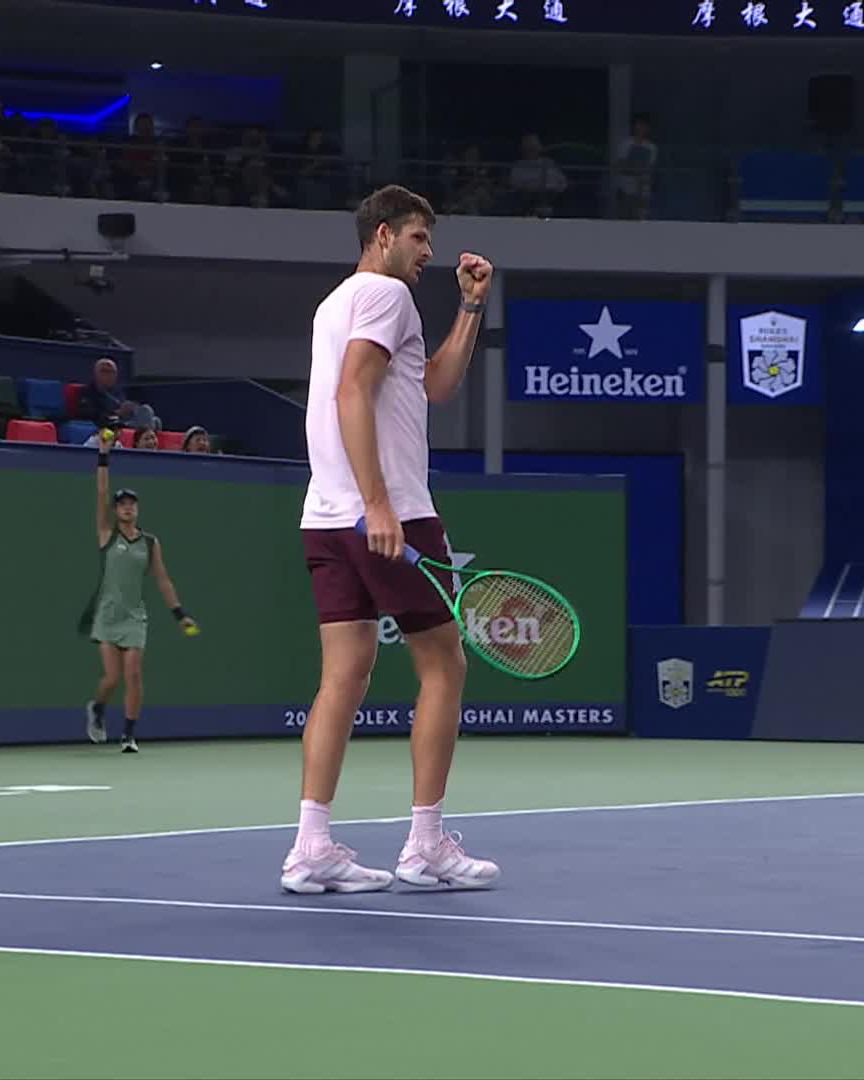 Hubi on the hustle 😤 Hubert Hurkacz #RolexShanghaiMasters