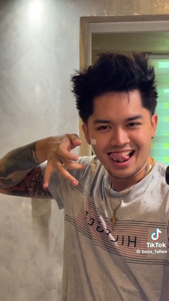 Yung dun mo lang narealize na ganun pala meaning ng lyrics ng kanta.🫣😂🤭 Dama mo ba? Lol