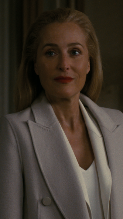 Meine persönliche Regel: Ich gucke jeden Film, in dem Gillian Anderson mitspielt. Animals, jetzt ansehen.