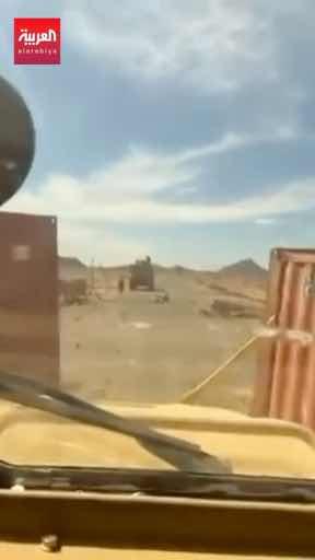 صور توثق اقتحام قوات العمالقة الجنوبية لحواجز نصبها الحوثيون لحماية ثكناتهم في باب المندب