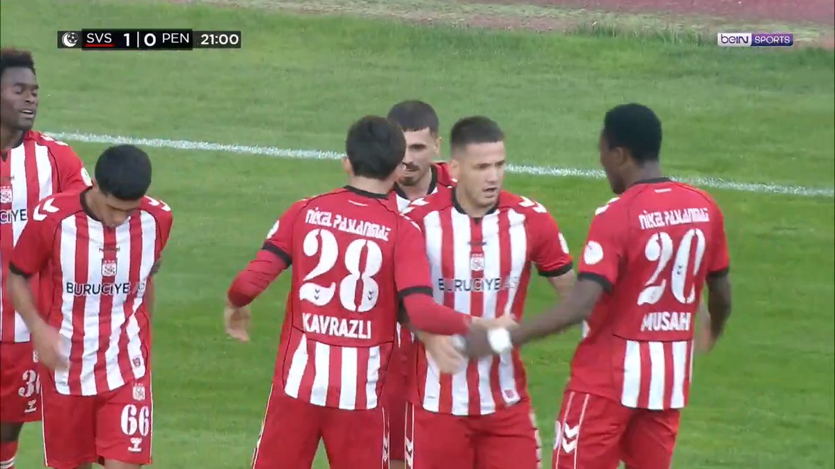 🔴⚪ Rey Manaj, zor pozisyonda döndü, vurdu ve golü buldu! #beINSPORTS #TrendyolBirinciLig