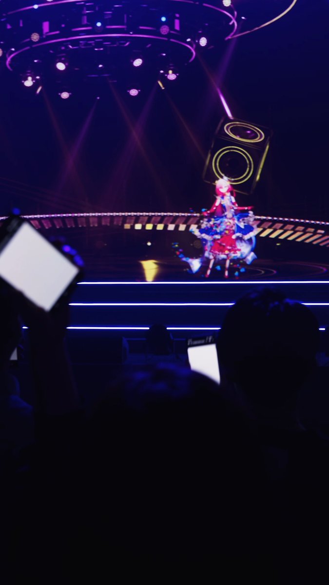 映画の世界が、現実に🎤​ ​ アニマーシブライブ「竜とそばかすの姫 - PROJECT LAYRA -」を体験。仮想世界〈U〉を再現した空間では、映像や音楽を「見る」「聴く」だけでなく、自分がライブ会場の観客になったような感覚に。​ ソニーの技術とクリエイティビティによって実現した、新しいライブ体験です。​ ​ 気になったシーンはありましたか？​ 📍 MoN Takanawa: The Museum of Narratives（MoN Takanawa: The Museum of Narratives）​ 🗓️ 2026年10月10日〜11月15日​ 💻 ＃アニマーシブライブ竜とそばかすの姫 本作の主役はソニー・ミュージックのEchoesレーベルからデビューしたLAYRA、また技術面ではソニーグループのSoVeCのスマートフォン連動技術が活用されています。​ ヒロちゃん by アニマーシブライブ「竜とそばかすの姫 - PROJECT LAYRA - 」​ Echoes​ miwaスタッフ【公式】 昆 夏美 鈴木このみ みきまりあ ASCA 幾田 りら スタジオ地図