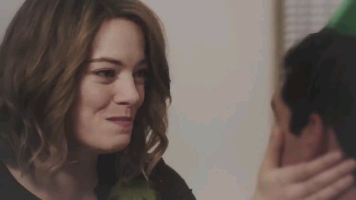 "Emma Stones has no past, no future, she exists only to be cheated on." Those are some solid notes and honestly the reason her performance works.