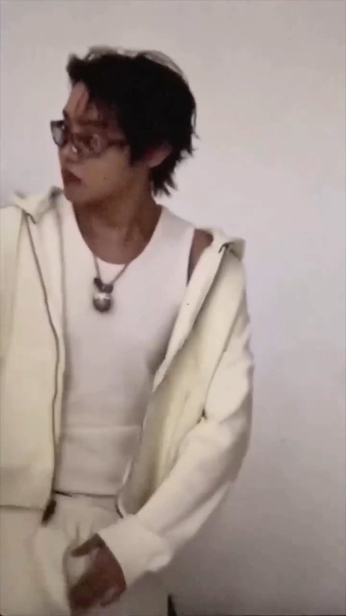 HE'S SO DAMN COOL AT ALL TIMES
