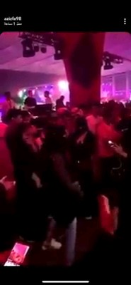 للأسف هذا يحصل في موسم الرياض 🇸🇦❌️ بنت منقبة ترقص .. الترفيه الحقيقي يحترم قيمنا والذوق العام، مو ابتذال واستعراض بلا حياء! 🛑