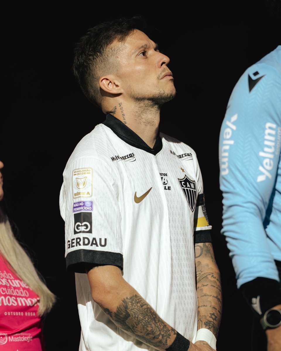 Um de nós em campo! 🐔😤 🚀 𝐃𝐄𝐂𝐈𝐒𝐈𝐕𝐎, Bernard!