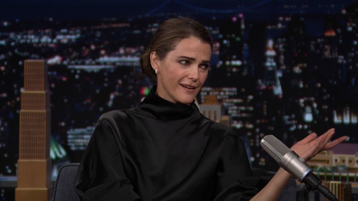 Keri Russell reminisces on her Felicity days now that it’s available on Netflix 🥹 #FallonTonight