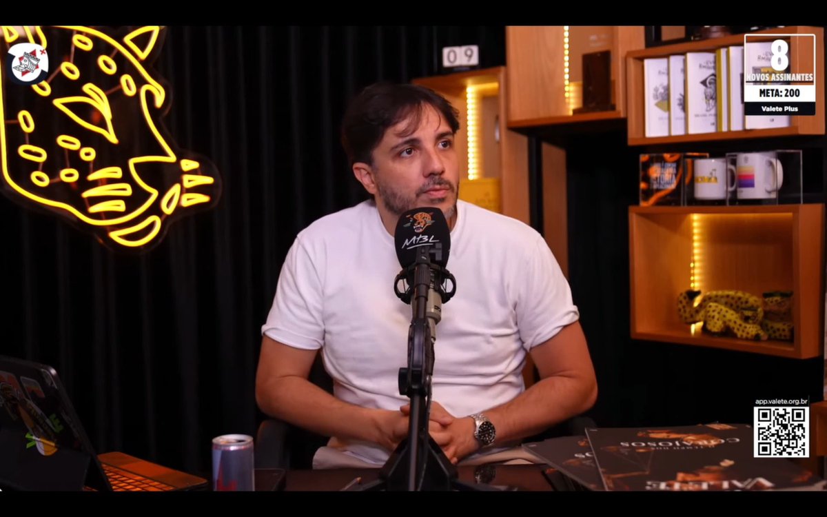 🚨😱 Renan Santos defende o voto proporcional de lista fechada, em que se vota no partido, e não no candidato. "O que a gente tá propondo é, como uma melhora desesperada para resolver a política de influencer"