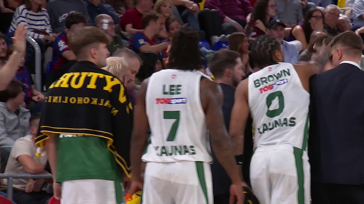 Tough shot after tough shot in Barcelona tonight... BC Zalgiris Kaunas WANT THIS!