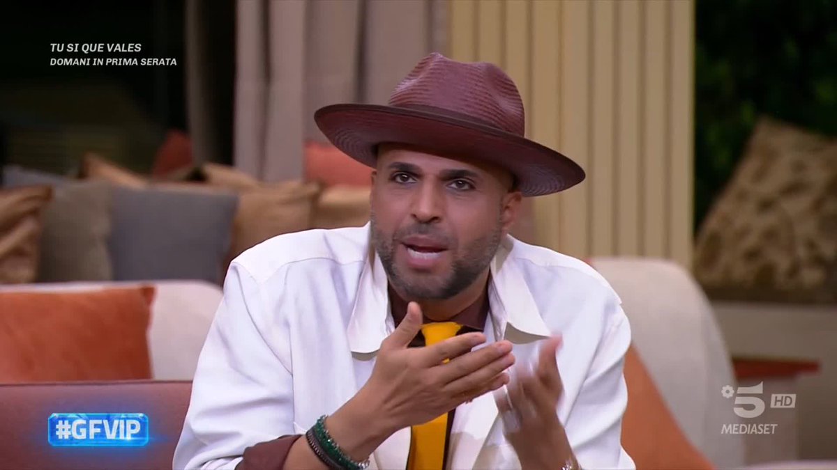 E lo scontro entra nel vivo 🔥 #GFVIP