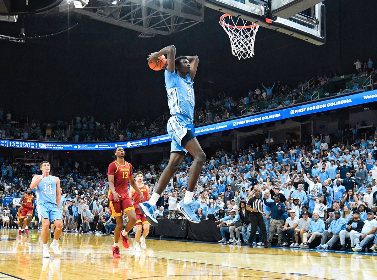 Heels starting to get some momentum. This Sayon dunk helps. We lead 61-53, under 8.