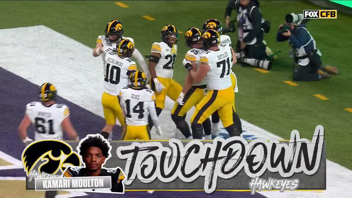 Kamari Moulton takes it 56-yards to the house 🔥 Hawkeye Football Watch on FOX