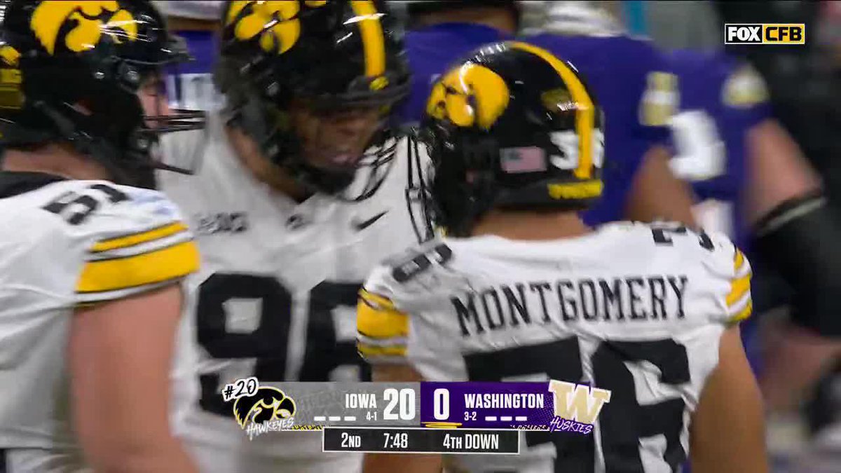 Jayden Montgomery with a B1G sack 😤 Hawkeye Football Watch on FOX