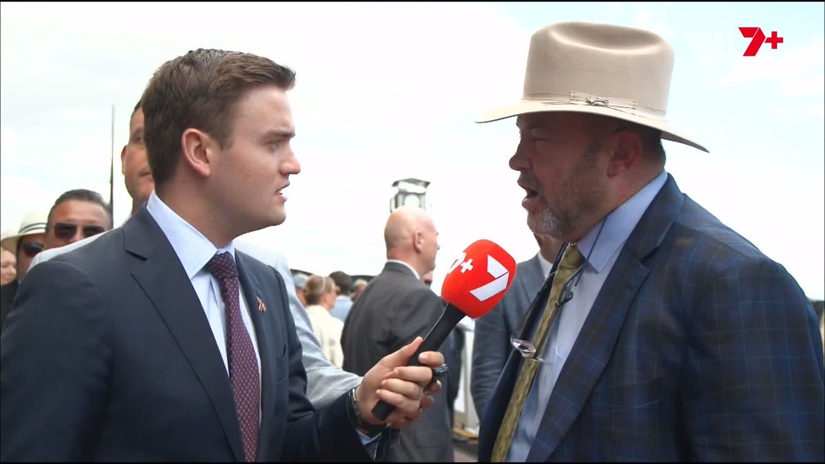 "As long as his arse points to the ground he'll never beat her again" 🤣 Xander gets the latest from an ever-entertaining Peter Moody after Sheza Alibi's second in the Might And Power 👇