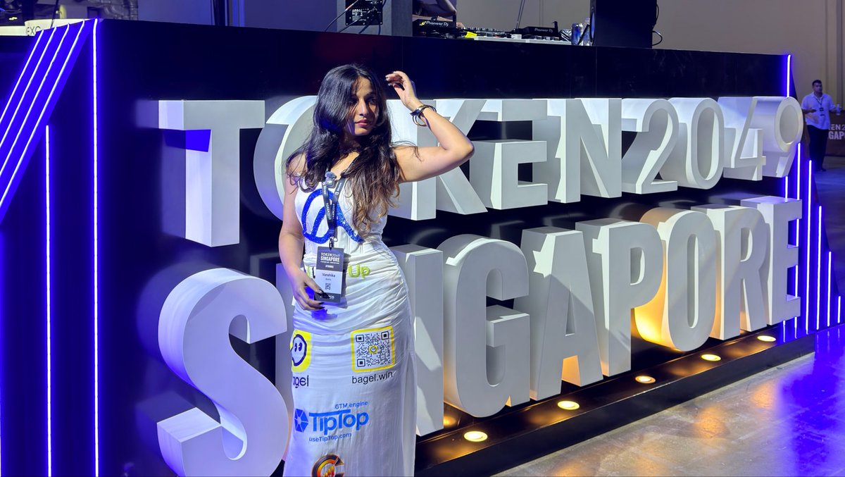 The most awaited video from token2049 we already know what people think about this dress on twitter/x lets see what people at the event said about it