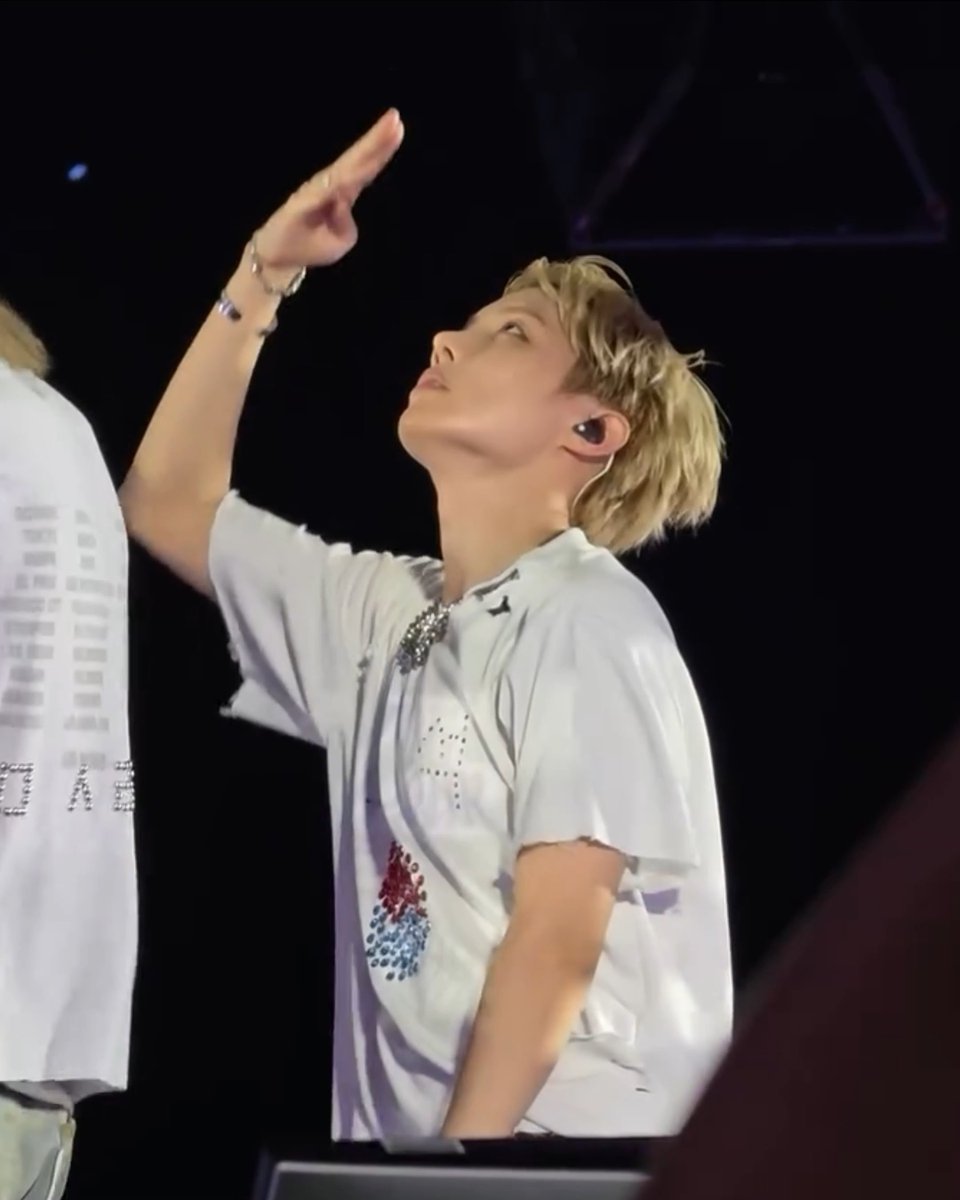 another day calling jung hoseok fine as hell i mean