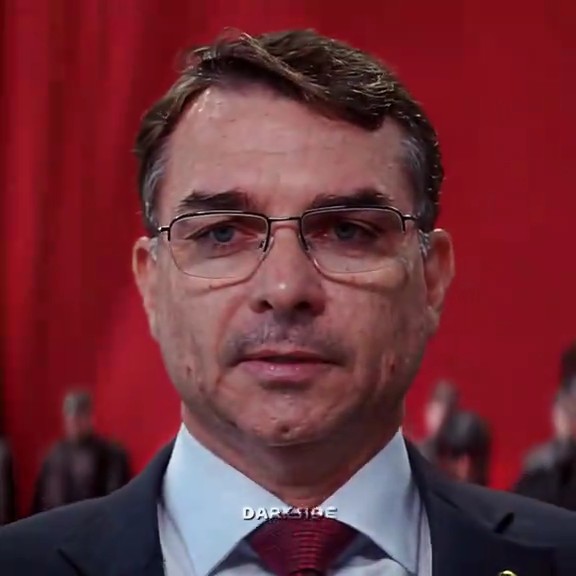 Flávio hipotético em seu primeiro dia de governo