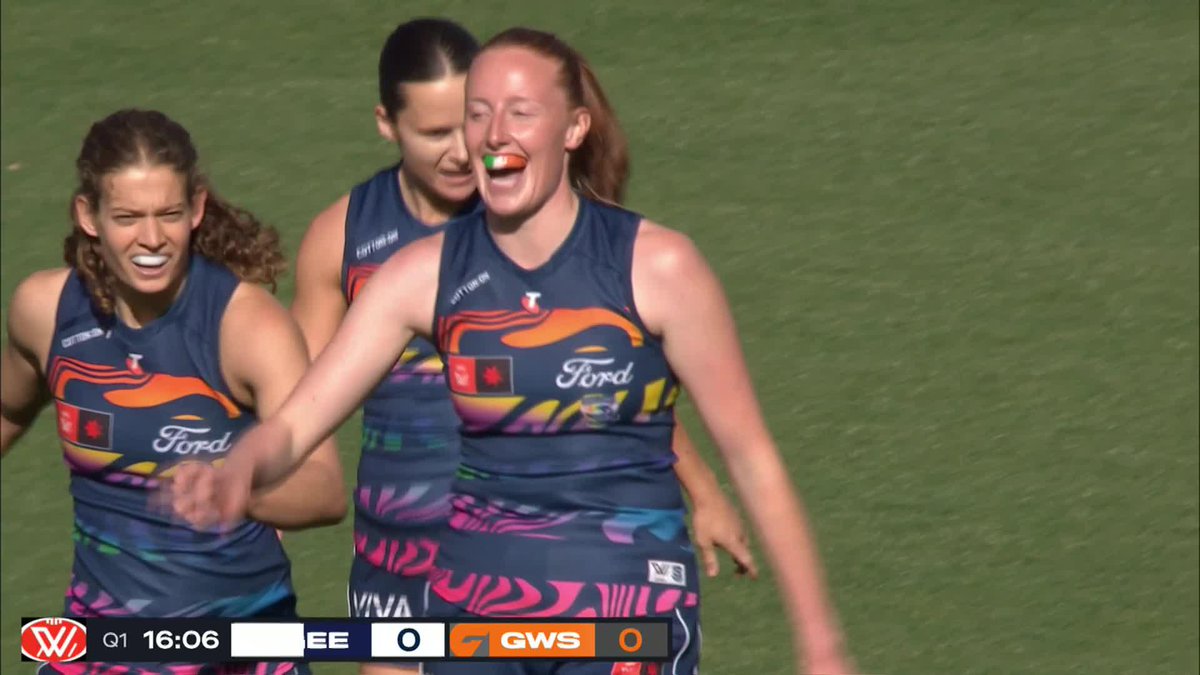 What a way to kick things off from Aishling Moloney 🤯 #AFLWCatsGiants