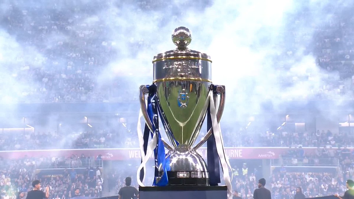 The Hahn Australia Cup Final 21 years in the making 🏆 A packed house at AAMI Park awaits two giants of Melbourne football, as South Melbourne FC and Melbourne Victory square off in a derby like no other Watch the #AustraliaCup Final live on Paramount+ 📺