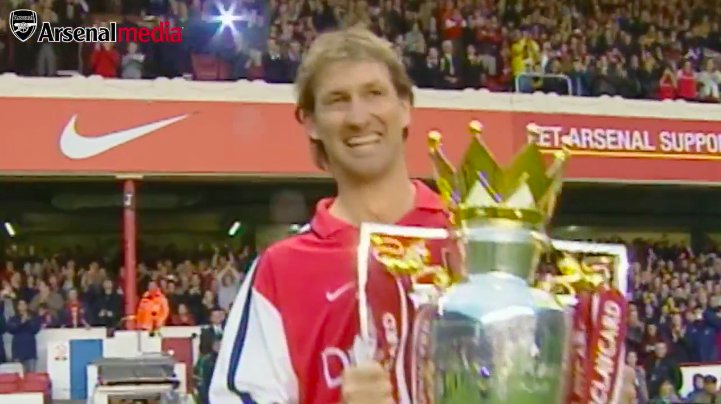 Happy birthday to our Mr Arsenal 🏆4 League Titles 🏆3 FA Cup 🏆2 League Cup 🏆1 Football Centenary Trophy 🏆2 FA Charity Shield 🏆1 European Cup Winners' Cup Arsenal Tony Adams