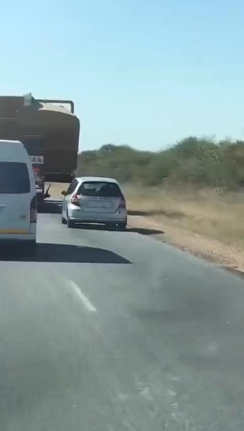 Terrible accident along Nairobi Mombasa highway recorded on camera!
