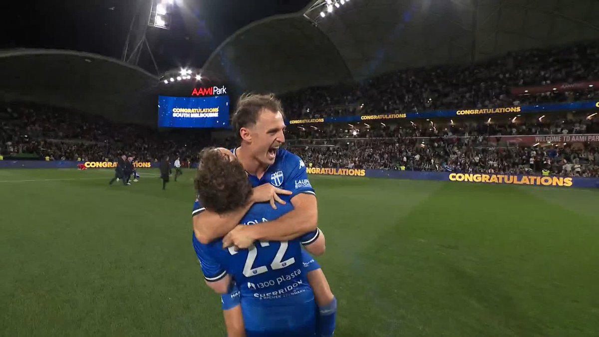 SOUTH MELBOURNE ARE AUSTRALIA CUP WINNERS! 🏆 The moment that South Melbourne FC made history, knocking off Melbourne Victory 4-3 in a penalty shootout to become the first NPL club to lift the Hahn Australia Cup Watch the highlights from #SMBvMVC on Paramount+ 📺