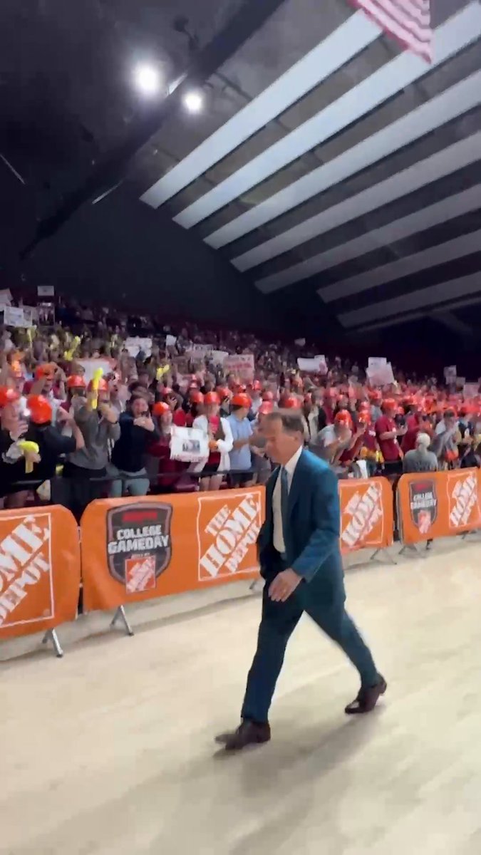 The Alabama fans love Coach Saban 🐐 Coleman Coliseum is rockin' for College GameDay 🐘