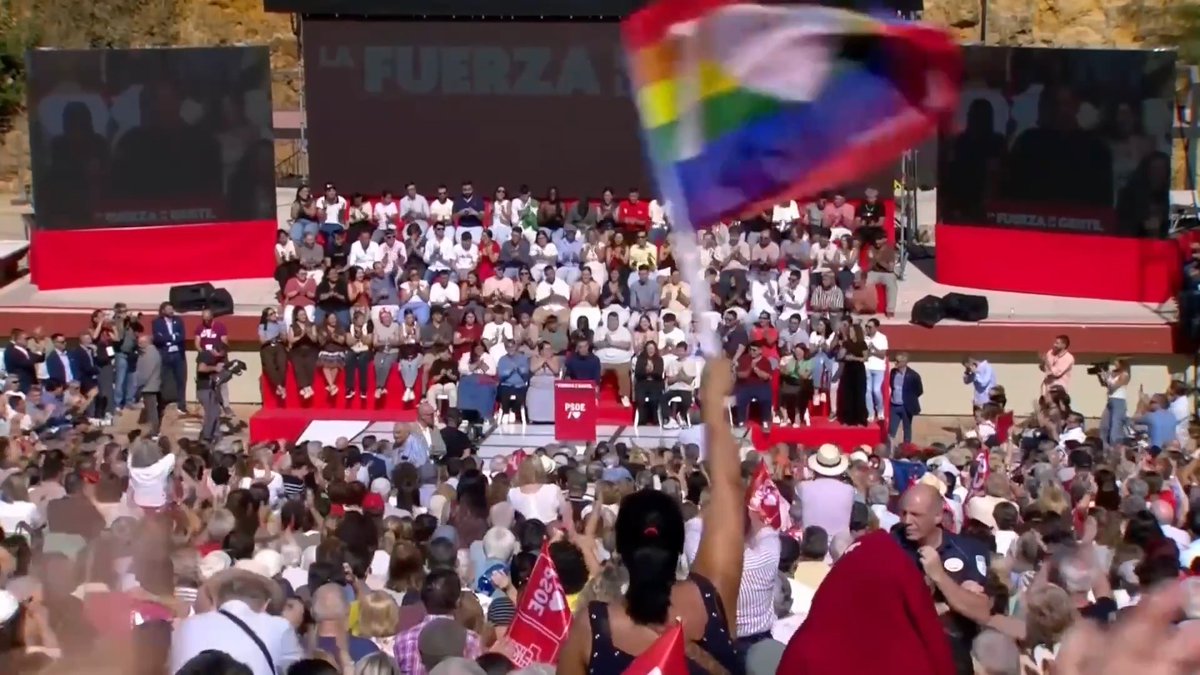 Siempre están con la fábula de Pedro y el lobo. Llaman cáncer a las bajas laborales y quieren privatizar las pensiones. En esta fábula, el lobo son ellos y yo el perro que no tiene amo. Si sirvo a alguien, es a la gente de a pie.