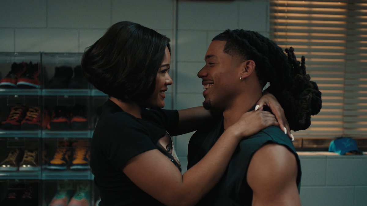 Now THAT'S how you greet your girl