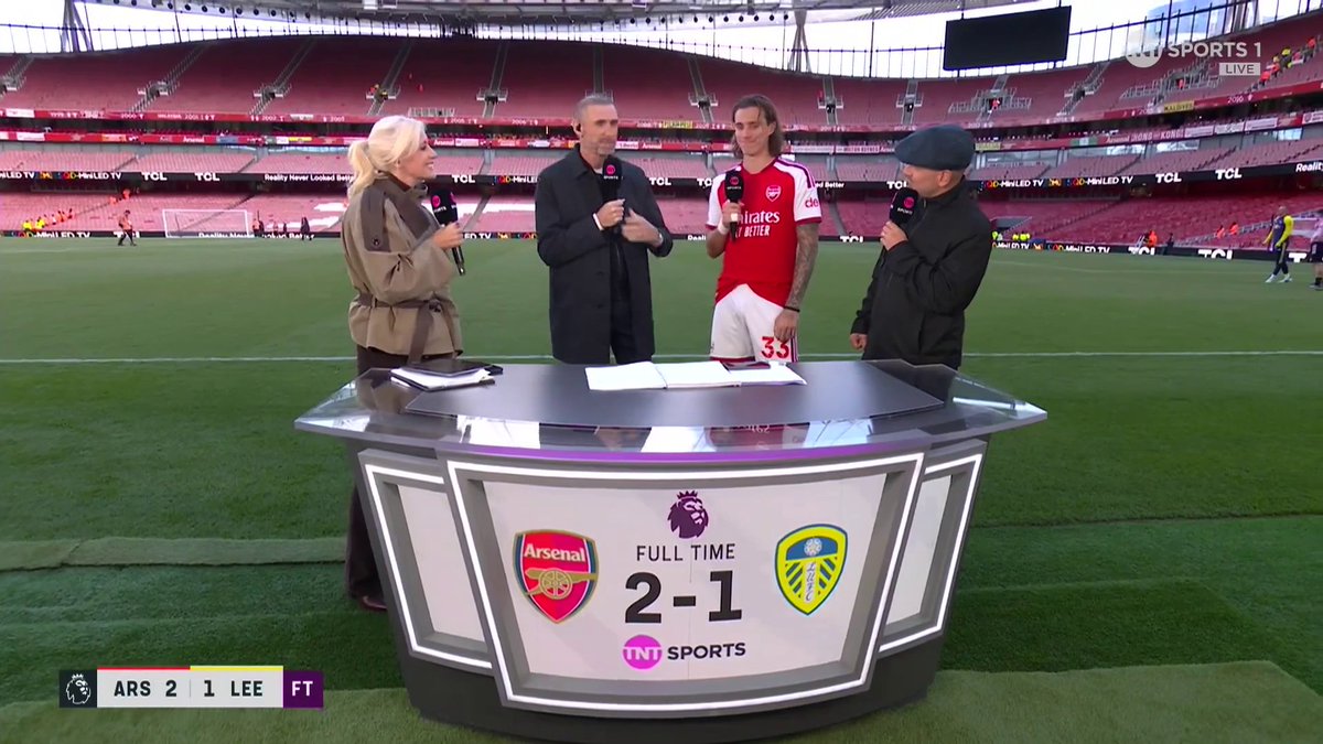 🗣️ “You’re too good to play centre-half!” Martin Keown to Riccardo Calafiori on his attacking prowess. ⚡️ 🎥 Football on TNT Sports