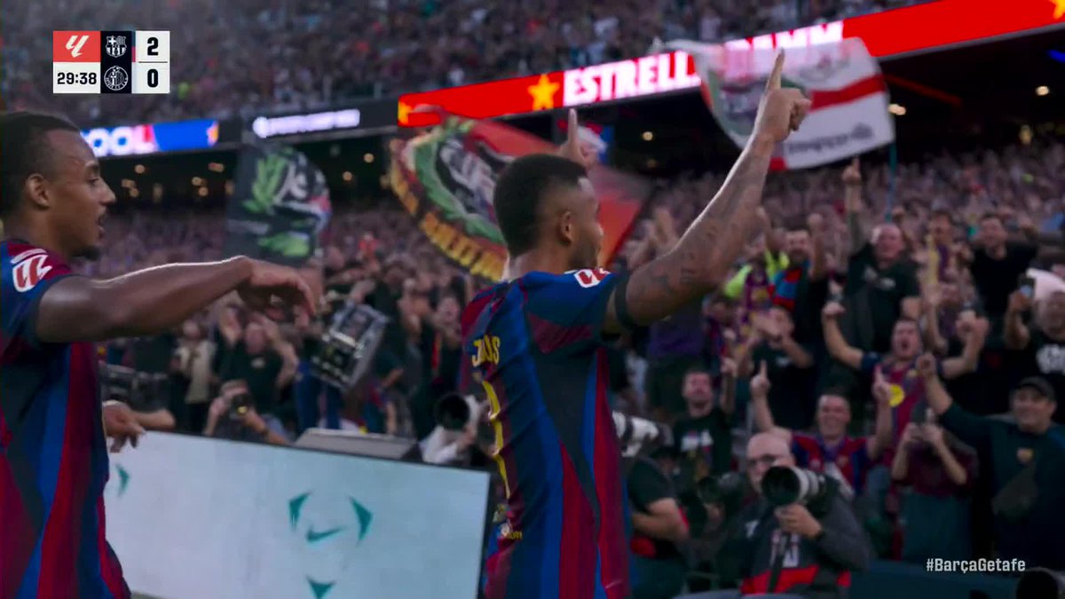Gabriel Jesus with the interception and then does the rest himself! What a goal 👏